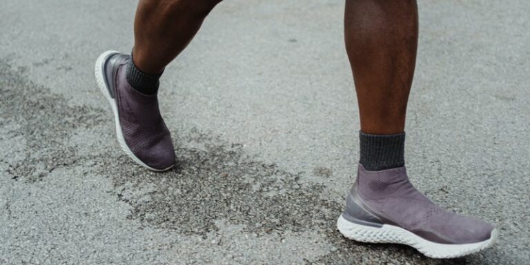 8 Cara Agar BAB Setiap Hari • Deherba.com